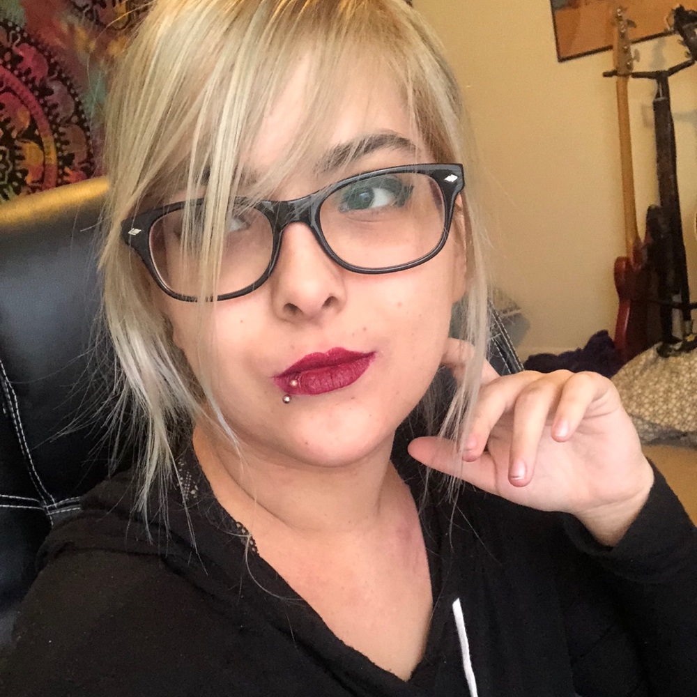 Meet your Posher, Paige